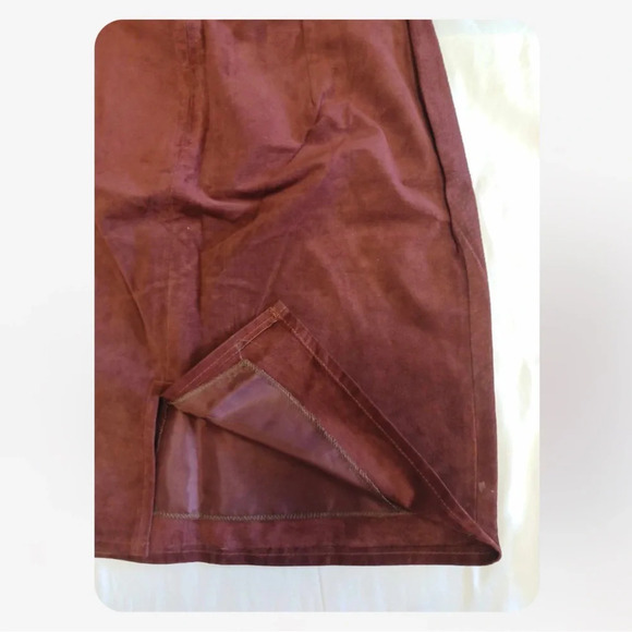 Seperate  Scene 2 Piece 100% Leather Skirt Size 14 Vest Size Large - Picture 10 of 15